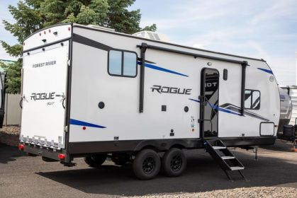 2025 TOY HAULER TRAVEL TRAILER