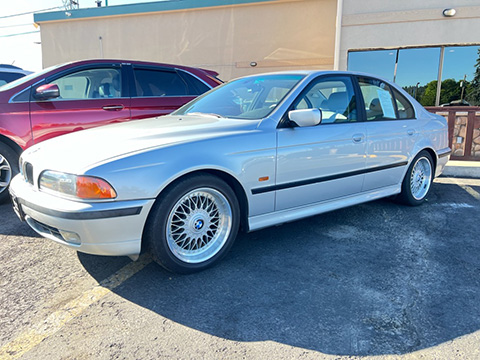 2000 BMW 528i