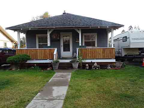 GREAT CRAFTSMAN BUNGALOW IN THE SHADLE AREA