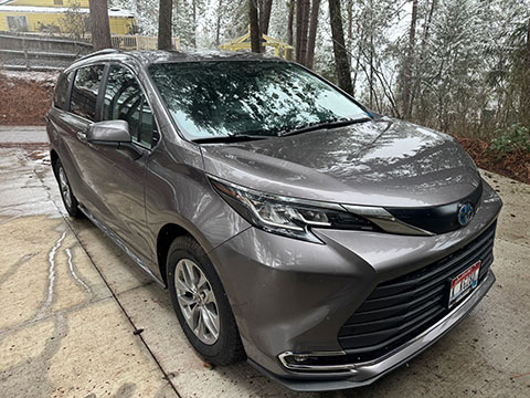 2022 TOYOTA SIENNA XLE AWD