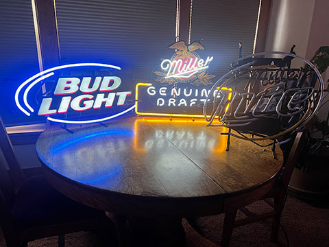 OLD NEON BEER SIGNS