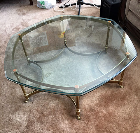 ITALIAN STYLE HEAVY GLASS COFFEE TABLE