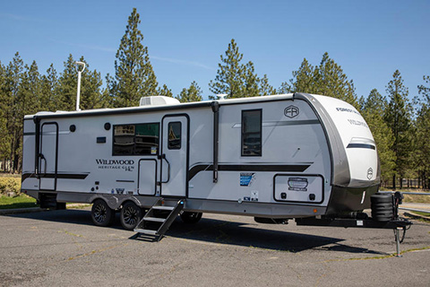 2025 FOREST RIVER BUNKHOUSE HYPER-LYTE AT ONLY 6898 LBS 2025 FOREST RIVER BUNKHOUSE HYPER-LYTE AT ONLY 6898 LBS