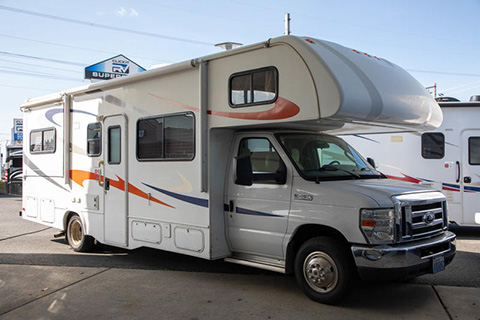 EVERYONE LOVES A GOOD CLASS C MOTORHOME EVERYONE LOVES A GOOD CLASS C MOTORHOME