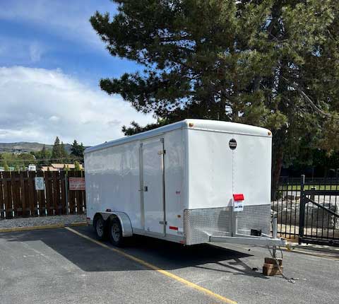 2005 16' WELLS CARGO TANDEM AXLE TRAILER 2005 16' WELLS CARGO TANDEM AXLE TRAILER