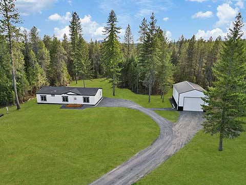 NEW HOME ON 5+/- WOODED ACRES NEW HOME ON 5+/- WOODED ACRES