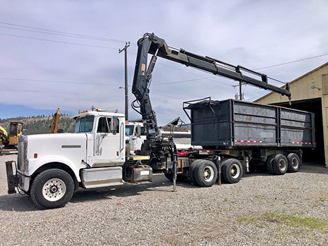 1985 INTERNATIONAL CRANE TRUCK 1985 INTERNATIONAL CRANE TRUCK