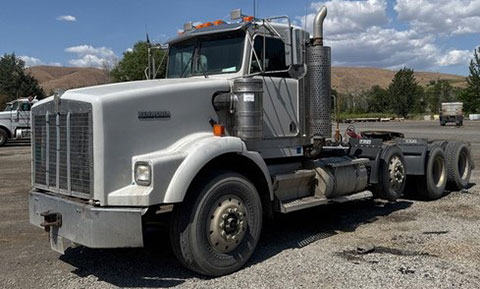 1997 KENWORTH T800 WIDE HOOD HEAVY HAUL 1997 KENWORTH T800 WIDE HOOD HEAVY HAUL