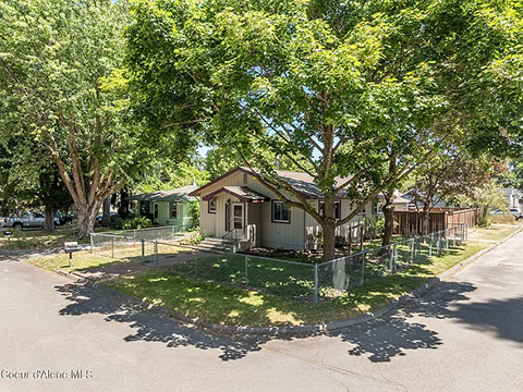 GREAT VALUE, GREAT LOCATION IN DOWNTOWN COEUR D'ALENE GREAT VALUE, GREAT LOCATION IN DOWNTOWN COEUR D'ALENE