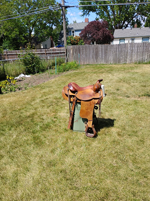 MIDDLE SOUTH HILL YARD SALE MIDDLE SOUTH HILL YARD SALE