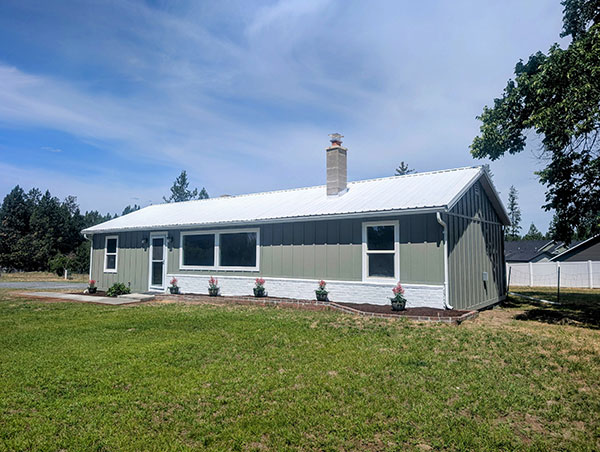 BEAUTIFULLY UPDATED 3 BEDROOM, 3 BATH HOME IN DEER PARK BEAUTIFULLY UPDATED 3 BEDROOM, 3 BATH HOME IN DEER PARK