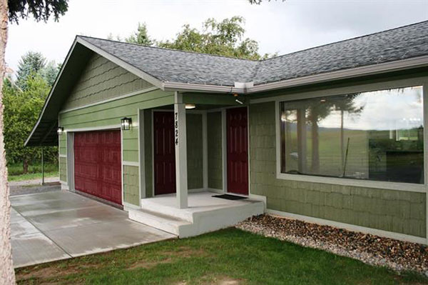MODERN COMFORT MEETS COUNTRY CHARM, JUST MINUTES MODERN COMFORT MEETS COUNTRY CHARM, JUST MINUTES