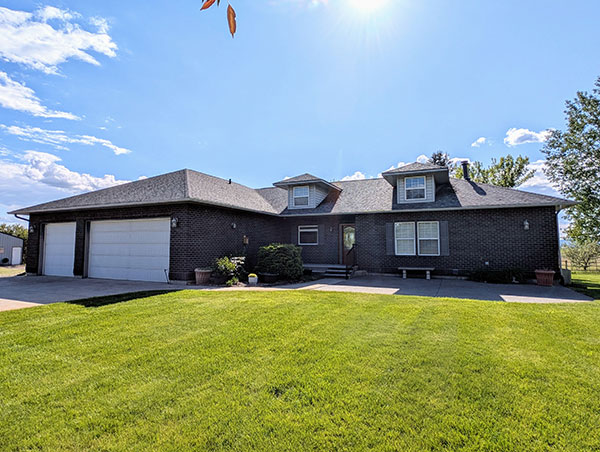 LOVELY BRICK HOME ON 43.77 ANIMAL READY ACRES LOVELY BRICK HOME ON 43.77 ANIMAL READY ACRES
