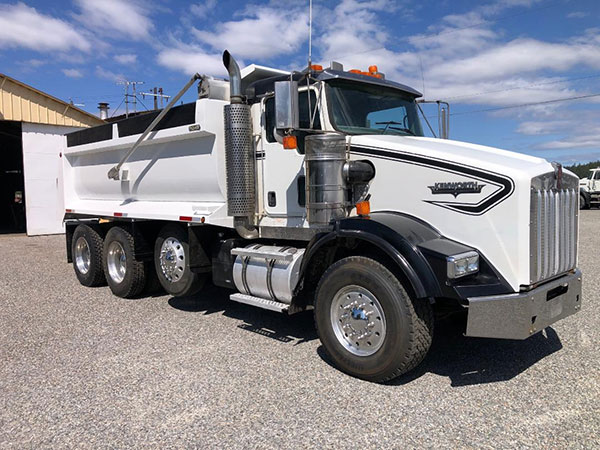 2006 KENWORTH T800 DUMP TRUCK 2006 KENWORTH T800 DUMP TRUCK
