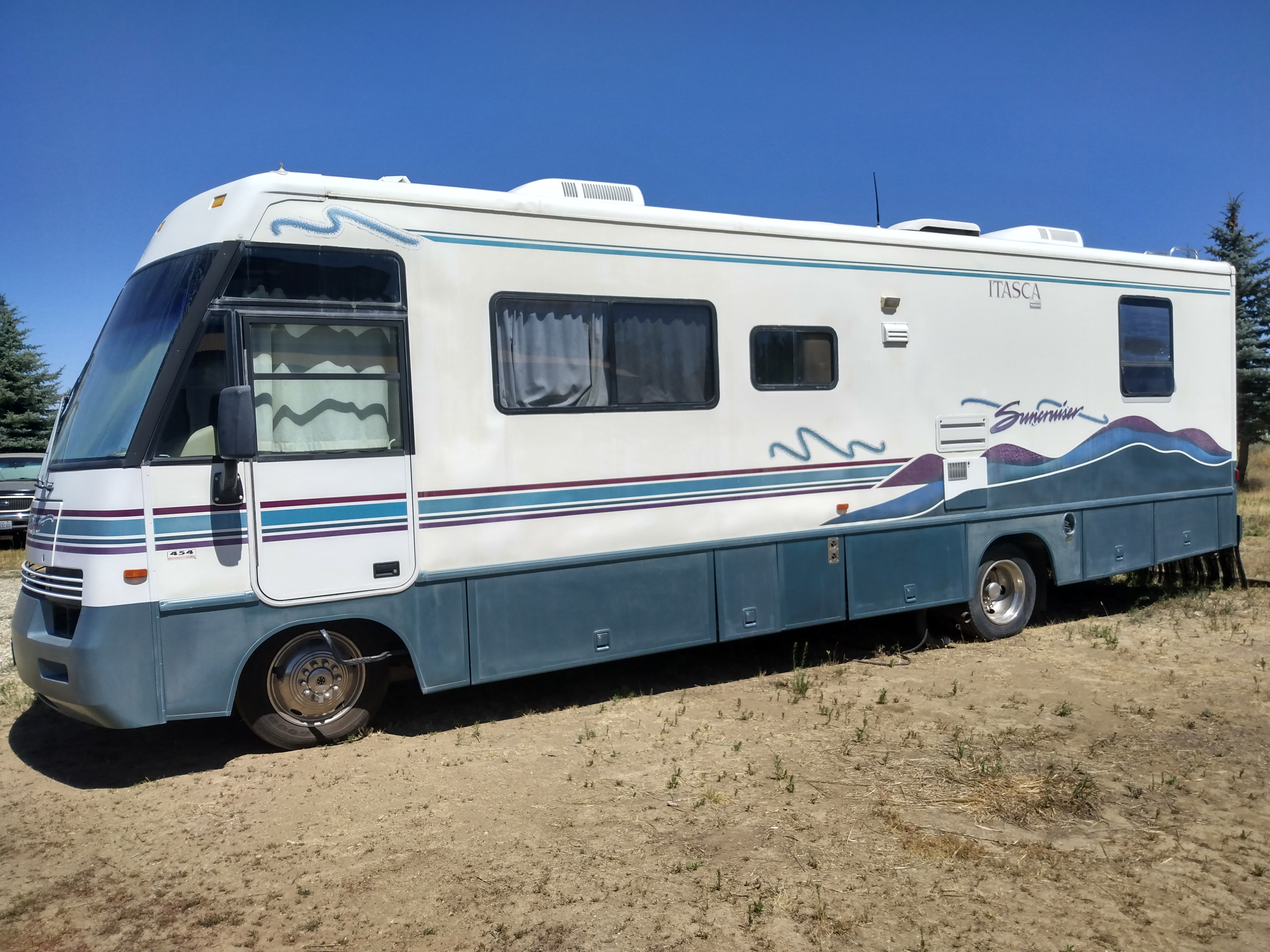 1998 32' ITASCA SUNCRUISER CLASS A MOTORHOME 1998 32' ITASCA SUNCRUISER CLASS A MOTORHOME