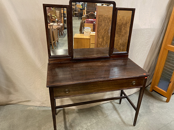 ESTATE FURNITURE, SHOP/ YARD & GARDEN, VINTAGE ITEMS ESTATE FURNITURE, SHOP/ YARD & GARDEN, VINTAGE ITEMS