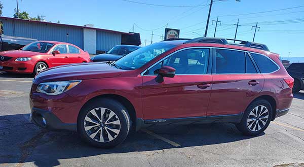 THIS VERY CLEAN 2017 RED SUBARU OUTBACK THIS VERY CLEAN 2017 RED SUBARU OUTBACK