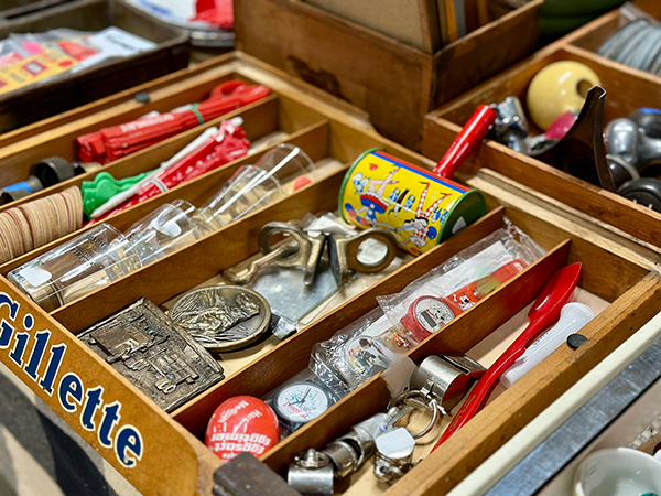 CUSTER'S ANTIQUE & VINTAGE SHOW CUSTER'S ANTIQUE & VINTAGE SHOW