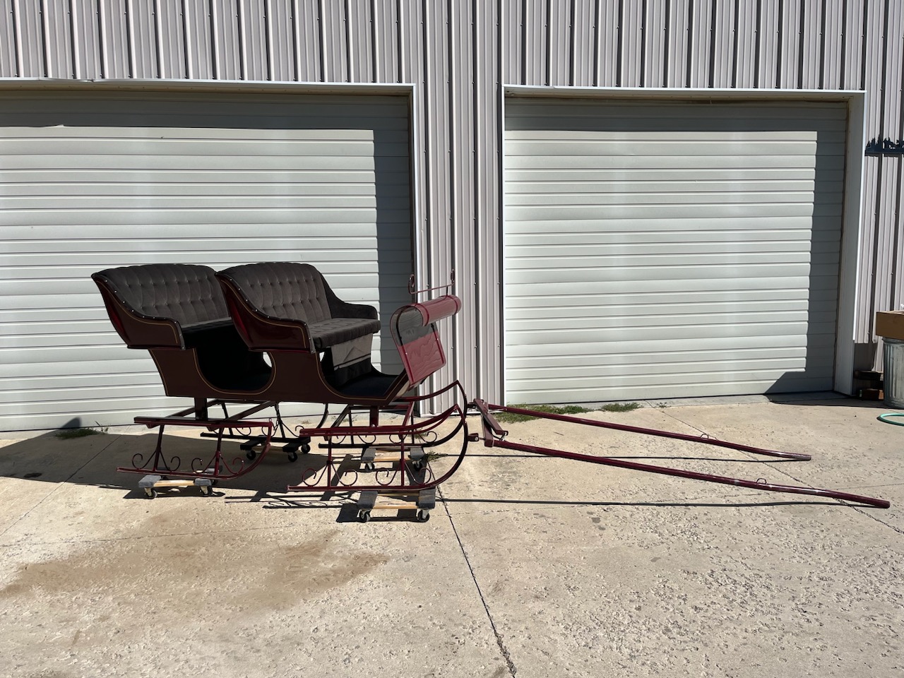 HORSE DRAWN SLEIGH HORSE DRAWN SLEIGH