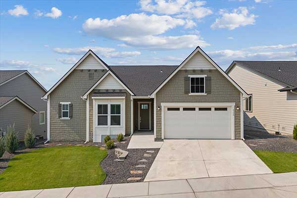 SWEEPING VIEWS, SOARING CEILINGS & MAIN FLOOR LIVING SWEEPING VIEWS, SOARING CEILINGS & MAIN FLOOR LIVING