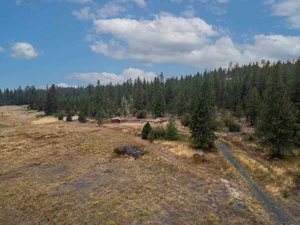 READY TO LIVE IN TINY HOME ON 19.38 ACRES READY TO LIVE IN TINY HOME ON 19.38 ACRES