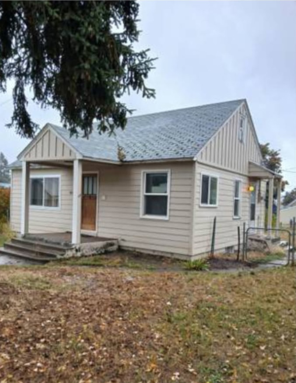 3 BED, 2 BATH WALKING DISTANCE TO DOWNTOWN NEWPORT 3 BED, 2 BATH WALKING DISTANCE TO DOWNTOWN NEWPORT